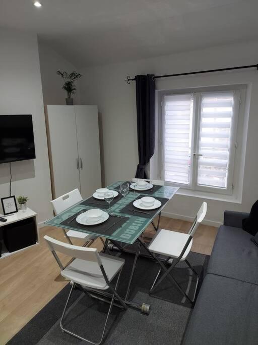 דירות Louvres Smart House Airport Cdg, Asterix מראה חיצוני תמונה