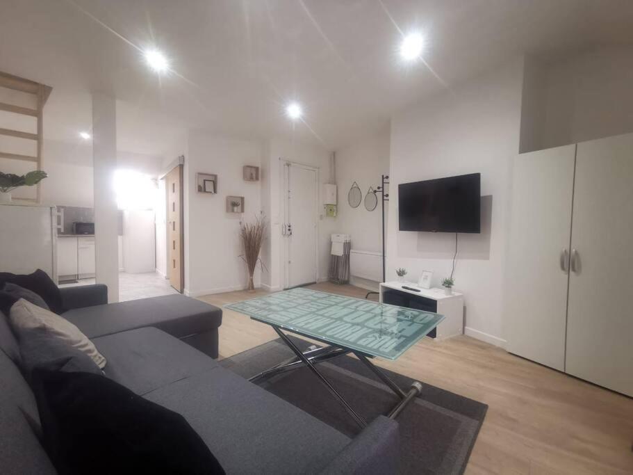 דירות Louvres Smart House Airport Cdg, Asterix מראה חיצוני תמונה